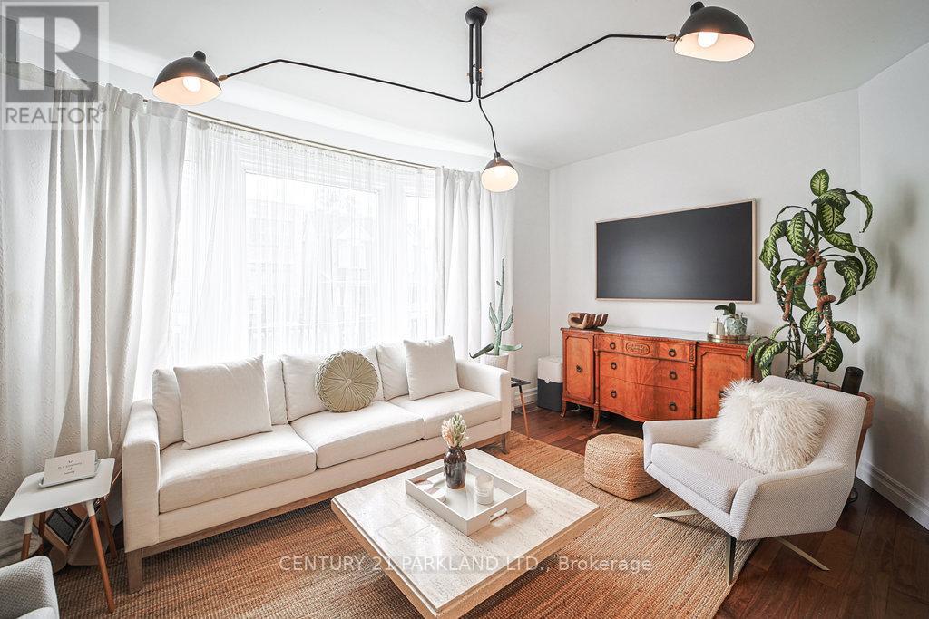 120 Curzon Street, Toronto, Ontario  M4M 3B5 - Photo 11 - E12575514