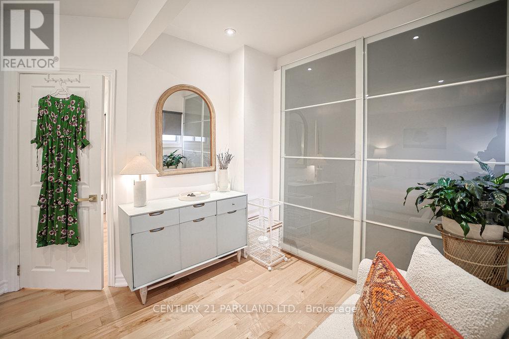 120 Curzon Street, Toronto, Ontario  M4M 3B5 - Photo 18 - E12575514