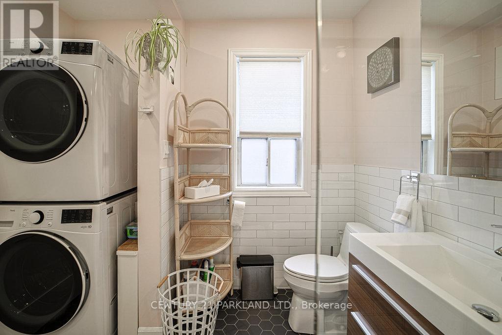 120 Curzon Street, Toronto, Ontario  M4M 3B5 - Photo 21 - E12575514