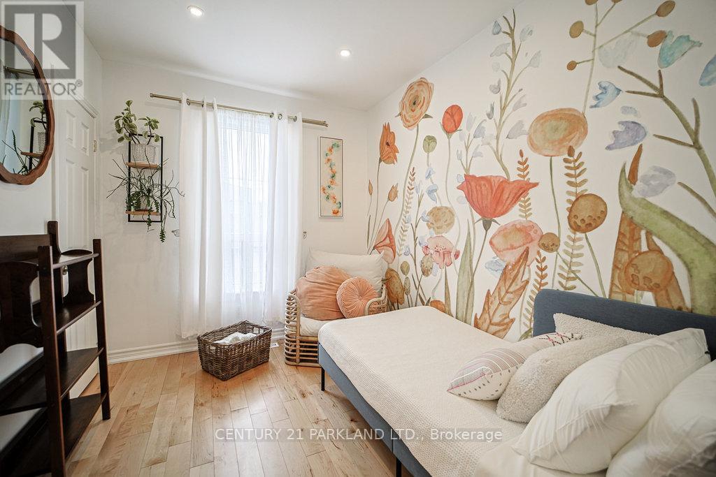 120 Curzon Street, Toronto, Ontario  M4M 3B5 - Photo 22 - E12575514