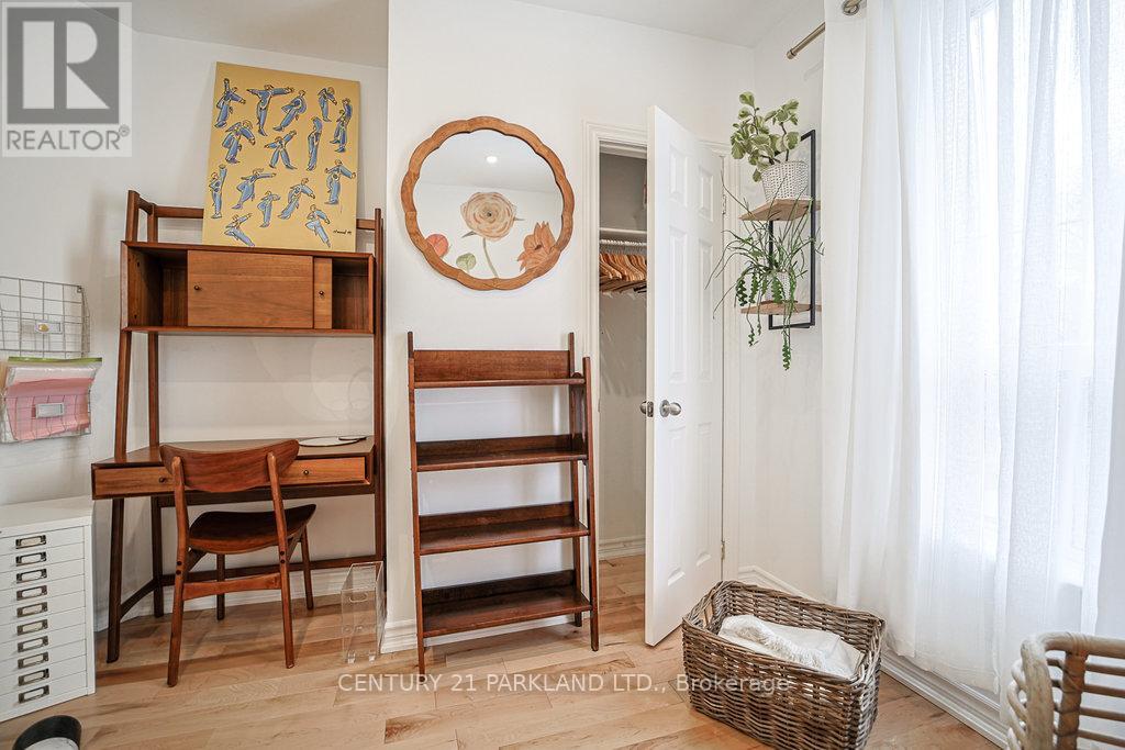 120 Curzon Street, Toronto, Ontario  M4M 3B5 - Photo 23 - E12575514