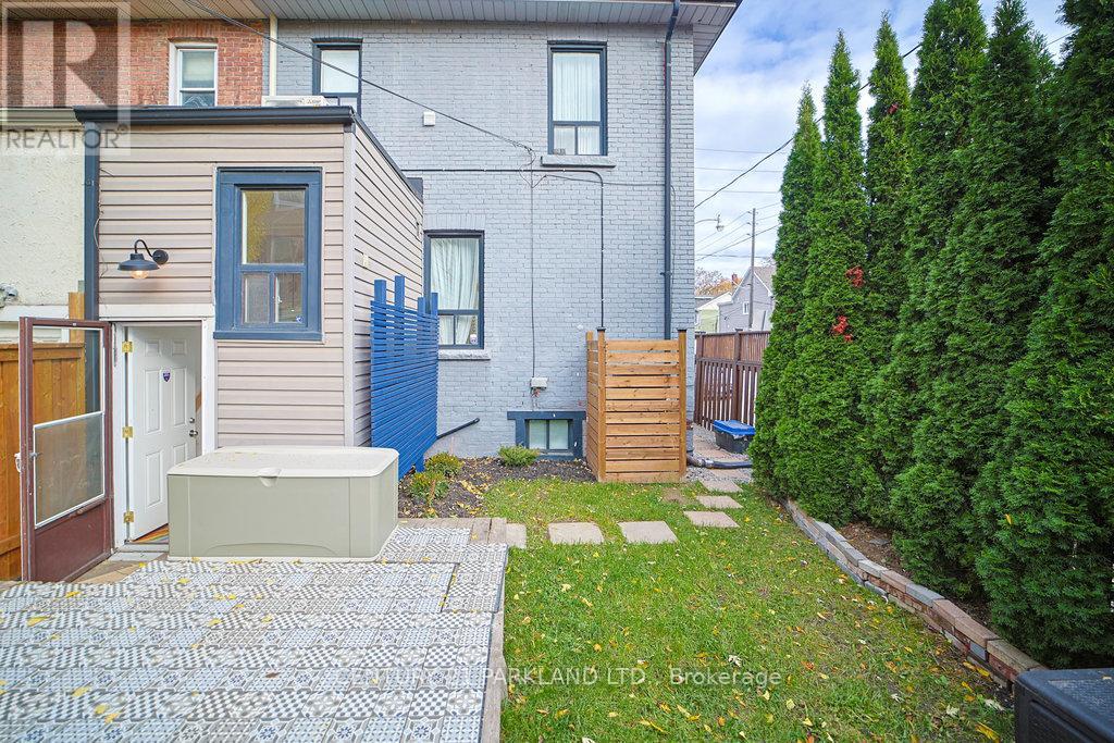 120 Curzon Street, Toronto, Ontario  M4M 3B5 - Photo 32 - E12575514