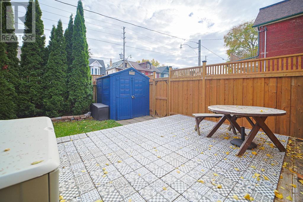 120 Curzon Street, Toronto, Ontario  M4M 3B5 - Photo 34 - E12575514