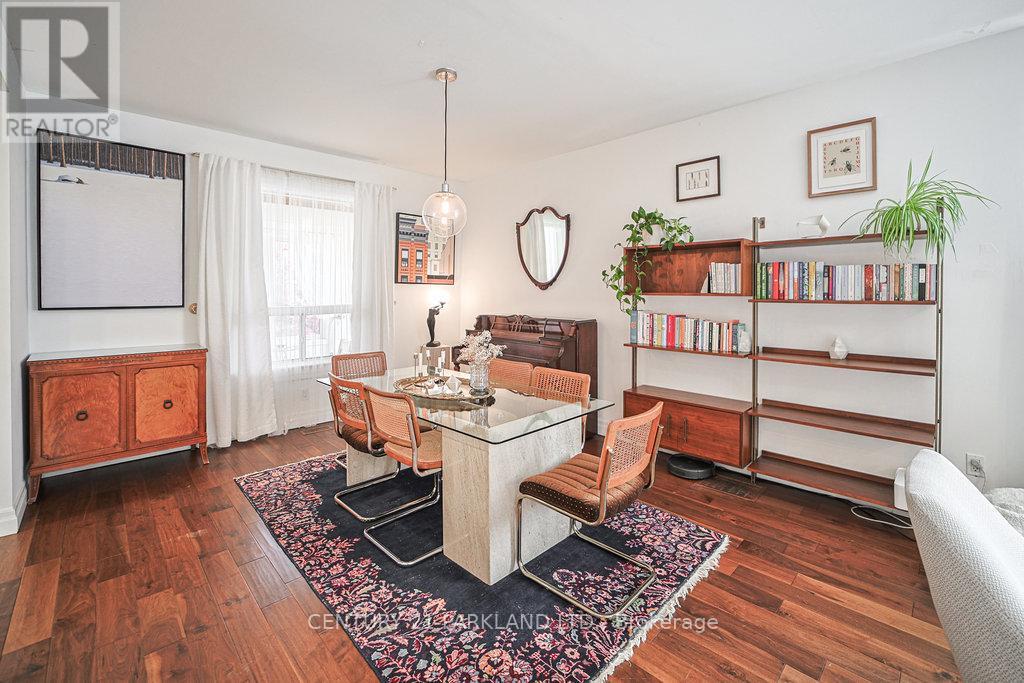 120 Curzon Street, Toronto, Ontario  M4M 3B5 - Photo 7 - E12575514