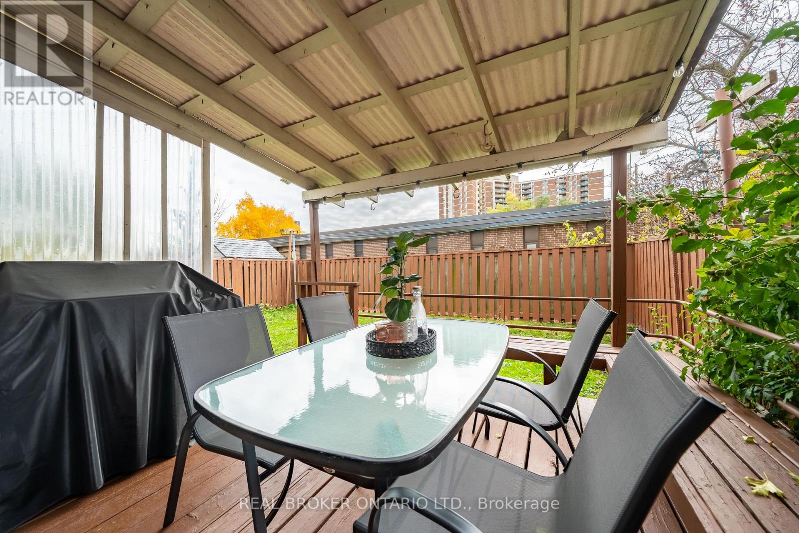 11 Blue Lagoon Court, Toronto, Ontario  M1J 3M3 - Photo 10 - E12575580