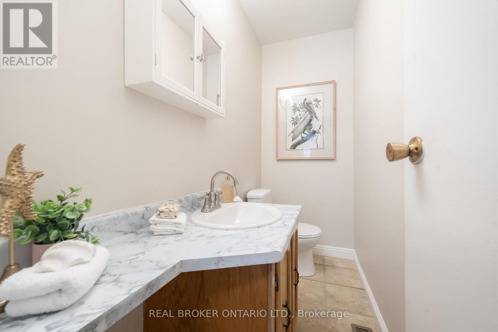 11 Blue Lagoon Court, Toronto, Ontario  M1J 3M3 - Photo 15 - E12575580