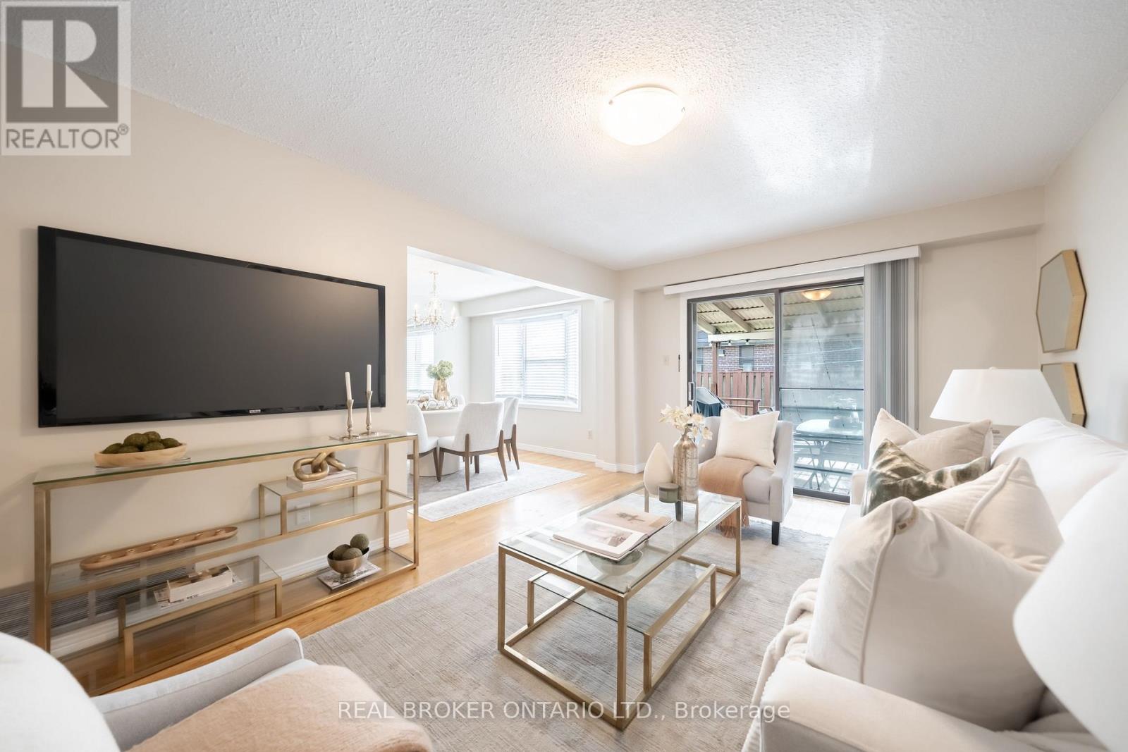 11 Blue Lagoon Court, Toronto, Ontario  M1J 3M3 - Photo 7 - E12575580