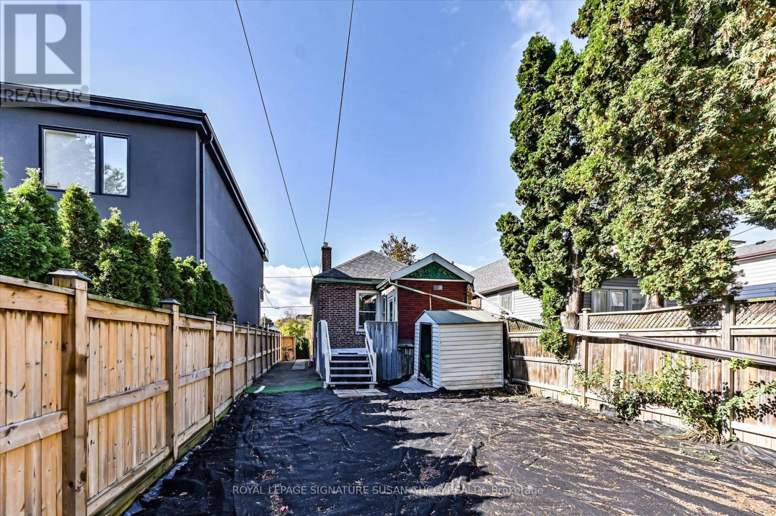 9 Everett Crescent, Toronto, Ontario  M4C 4P3 - Photo 27 - E12575582