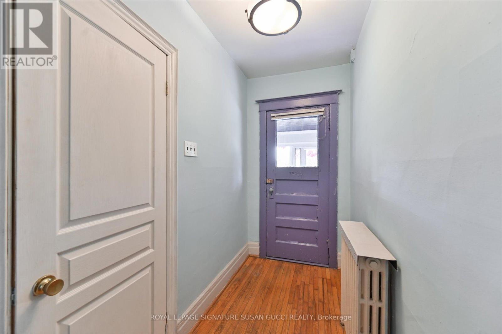 9 Everett Crescent, Toronto, Ontario  M4C 4P3 - Photo 5 - E12575582