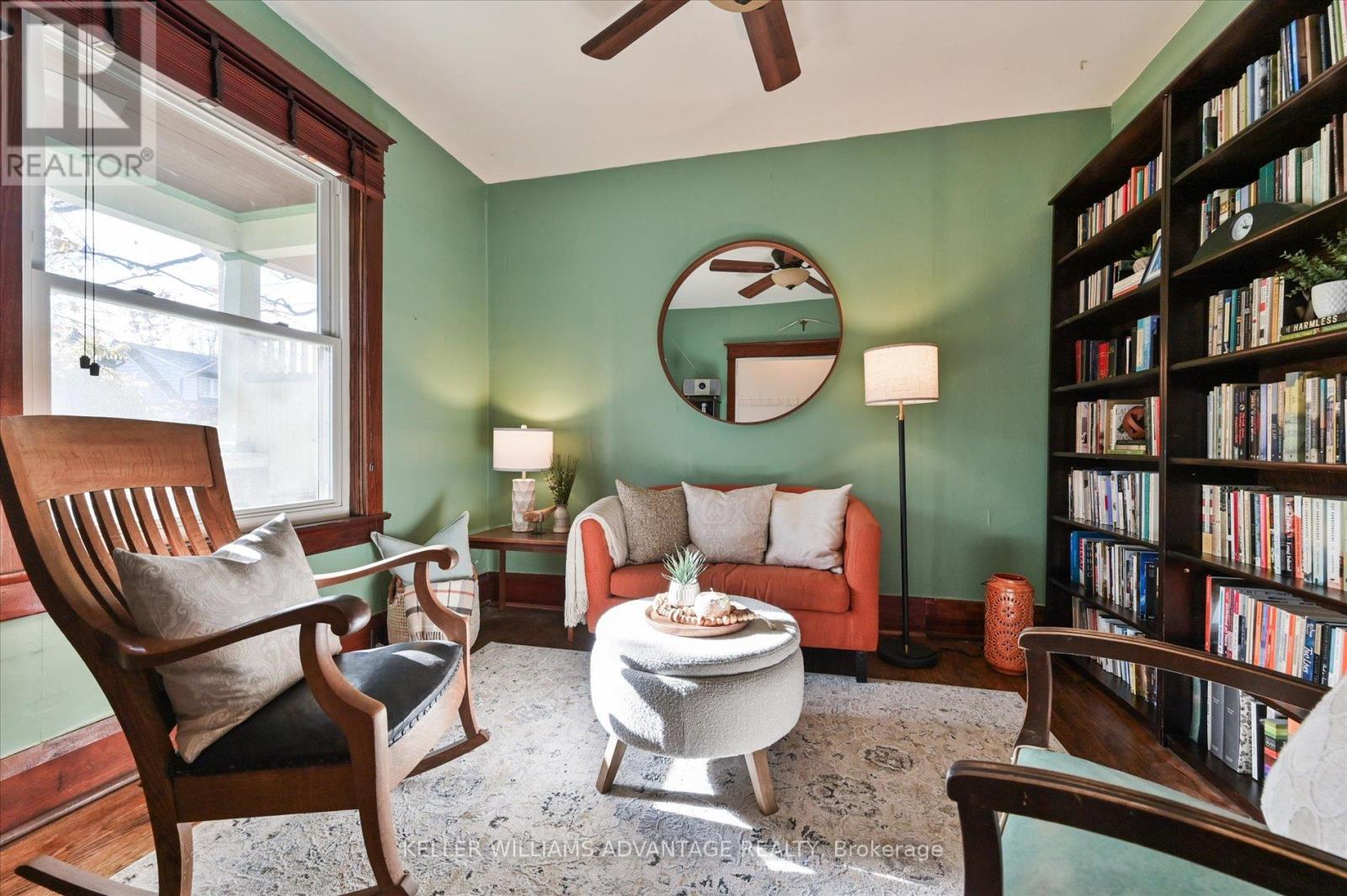 152 Oakcrest Avenue, Toronto, Ontario  M4C 1C1 - Photo 2 - E12575632