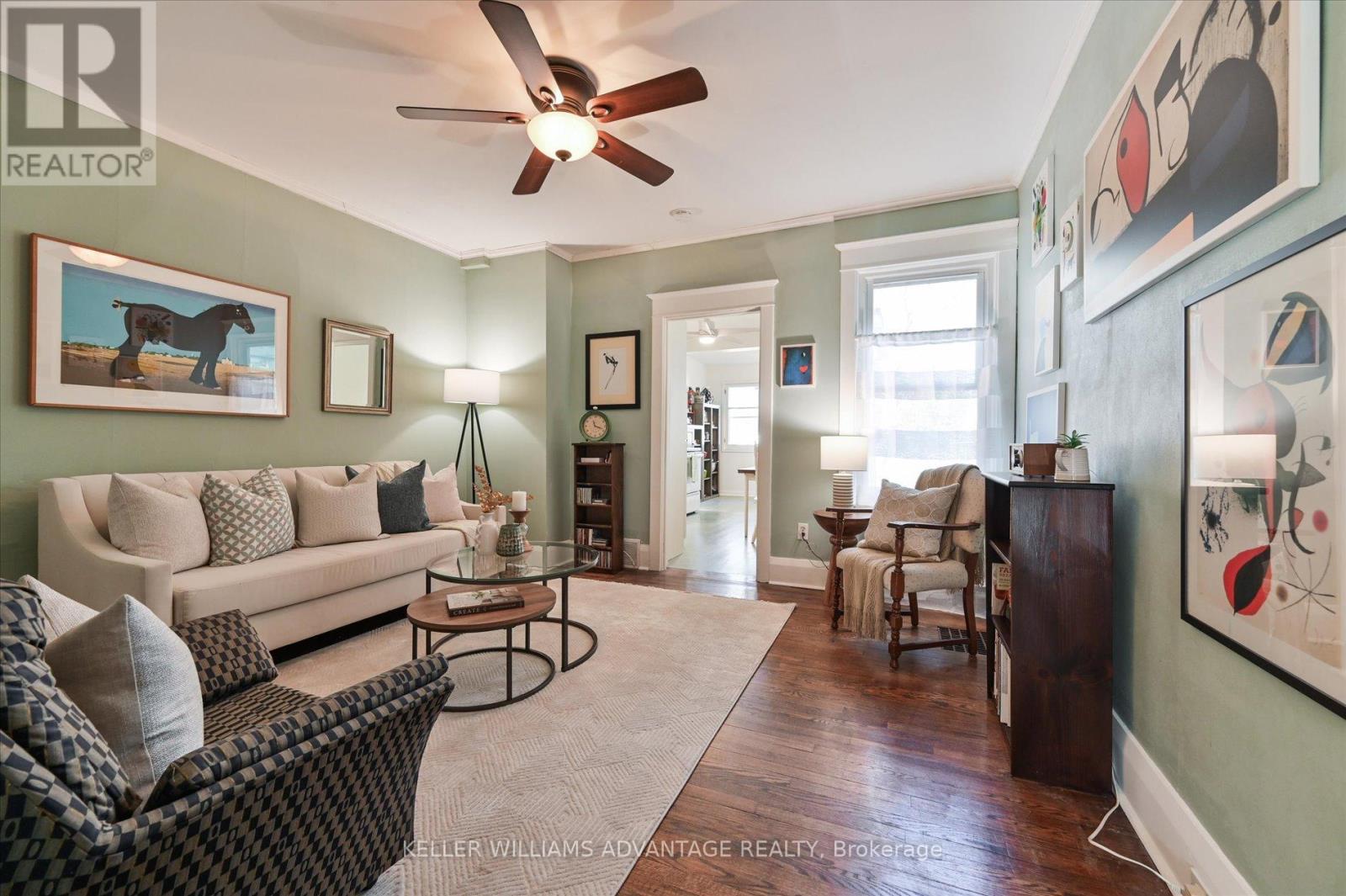 152 Oakcrest Avenue, Toronto, Ontario  M4C 1C1 - Photo 3 - E12575632