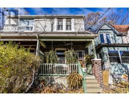 152 OAKCREST AVENUE, Toronto, Ontario
