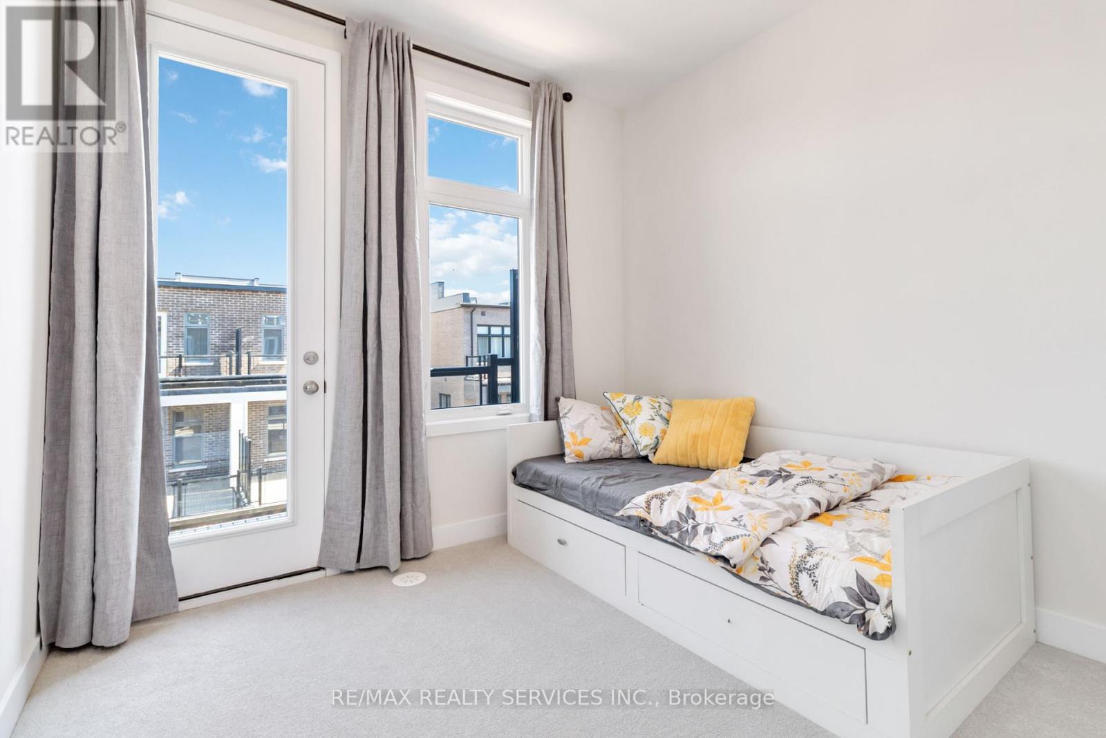 3051 Meadowridge Drive, Oakville, Ontario  L6H 7Z4 - Photo 18 - W12570914