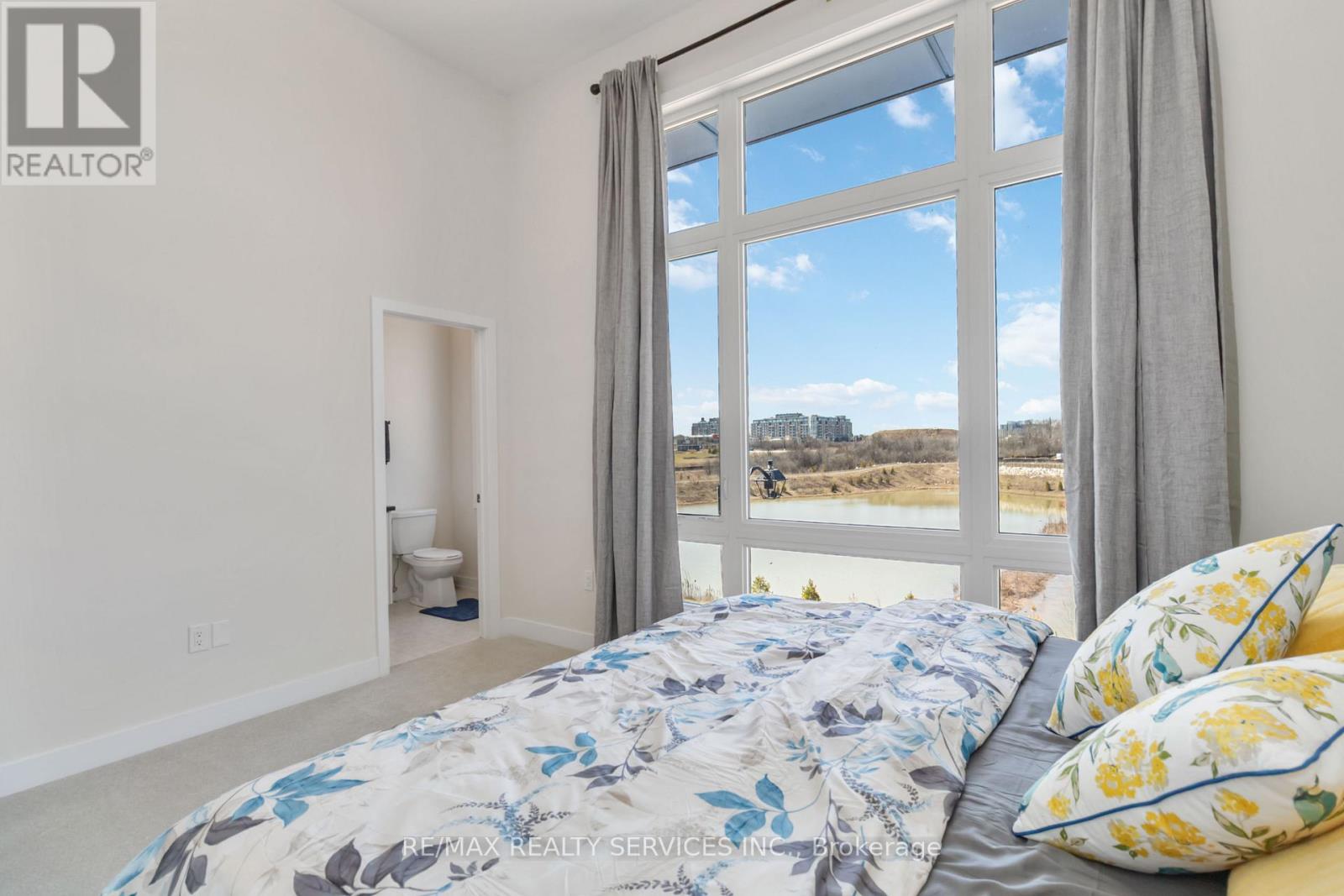 3051 Meadowridge Drive, Oakville, Ontario  L6H 7Z4 - Photo 14 - W12570914