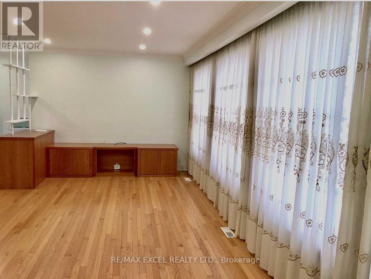 Main - 412 Balkan Road, Richmond Hill, Ontario  L4C 2P3 - Photo 6 - N12575406