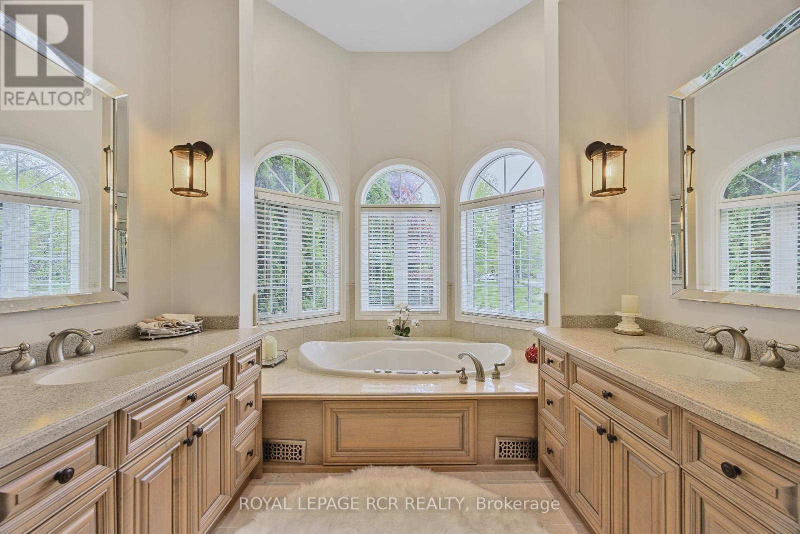 12 Deer Run, Uxbridge, Ontario  L9P 1R4 - Photo 20 - N12575412