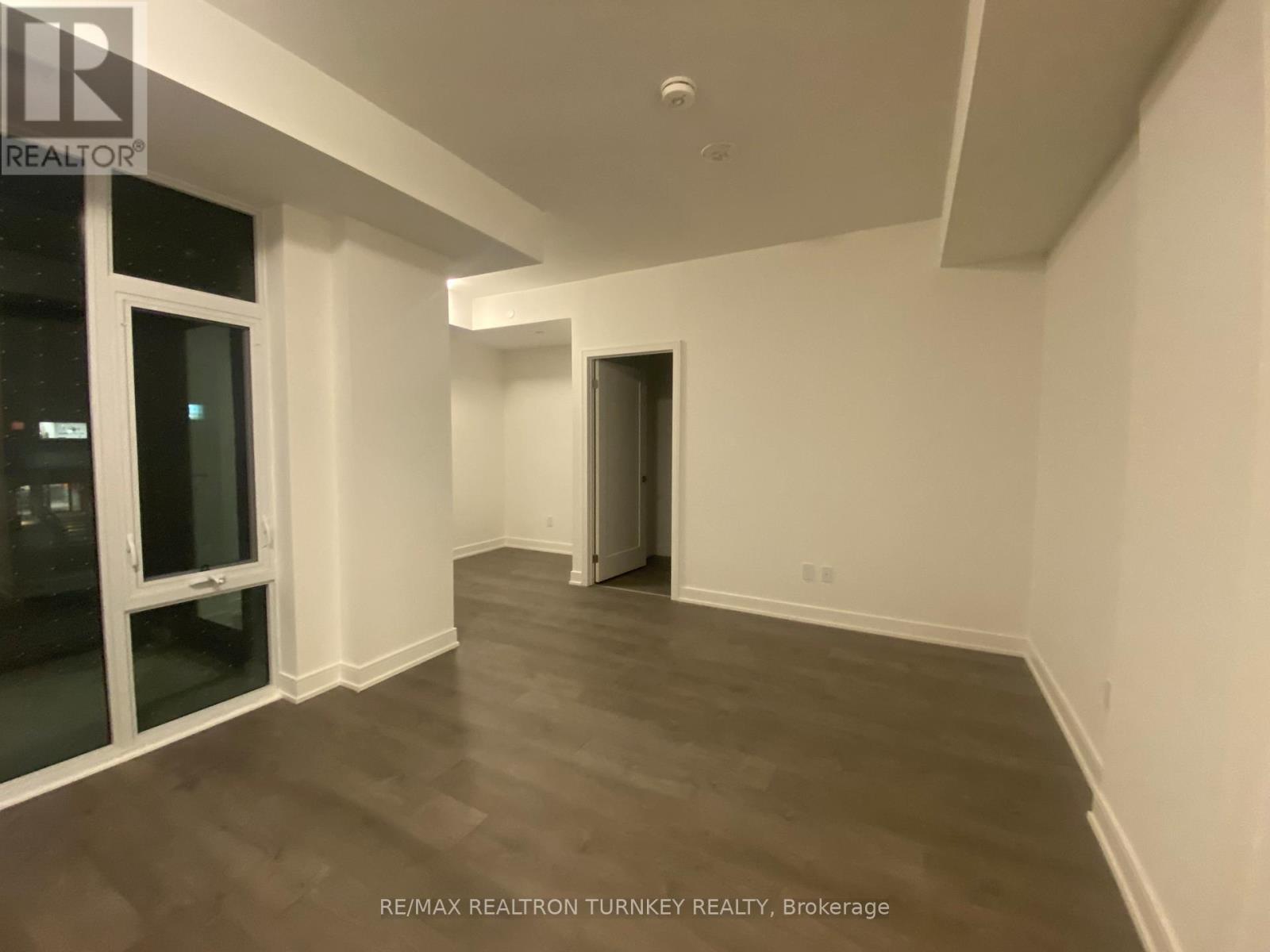 202 - 705 Davis Drive, Newmarket, Ontario  L3Y 0J1 - Photo 10 - N12575414