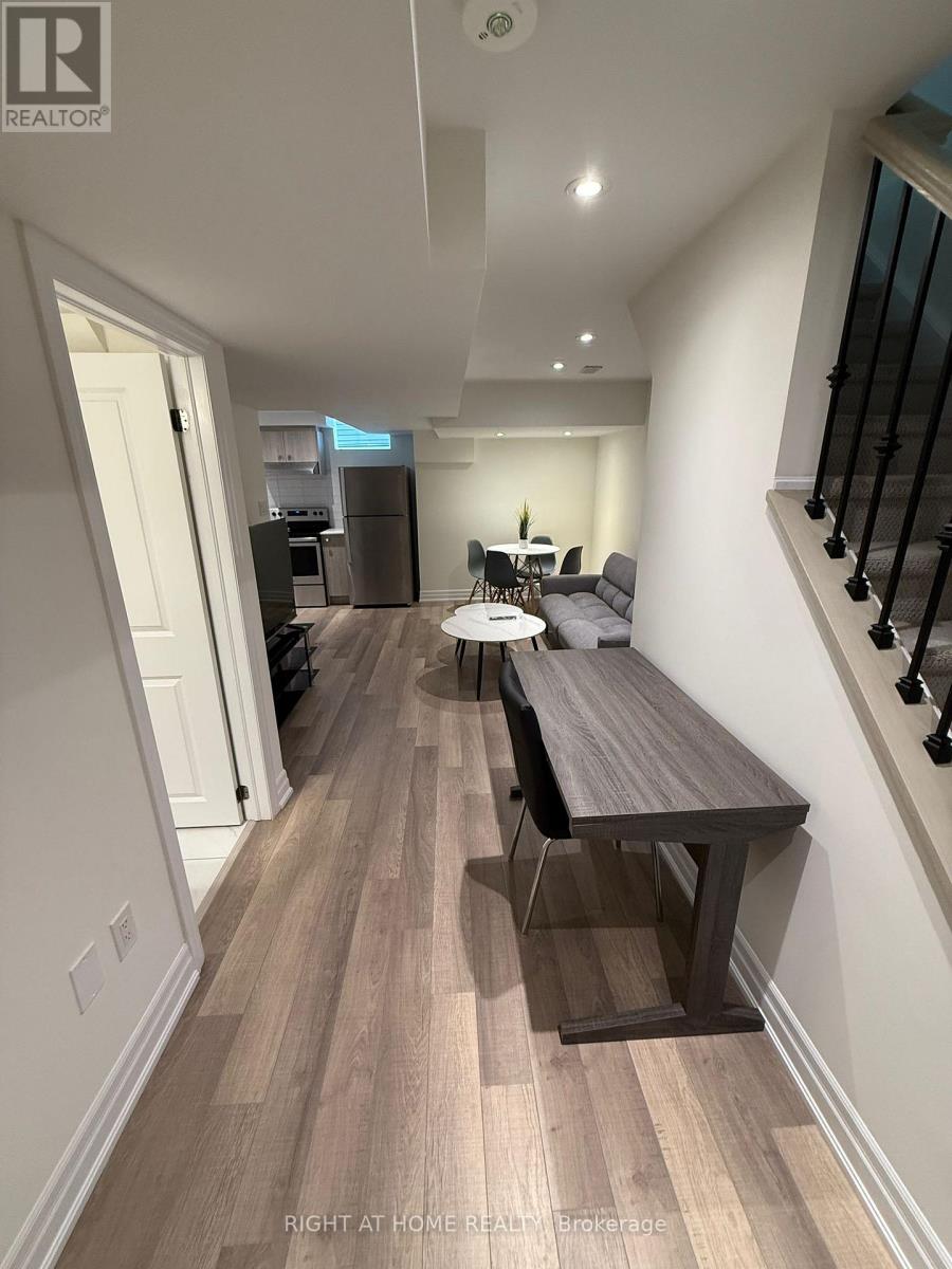 8 Church Street, Vaughan, Ontario  L6A 5A8 - Photo 5 - N12575416