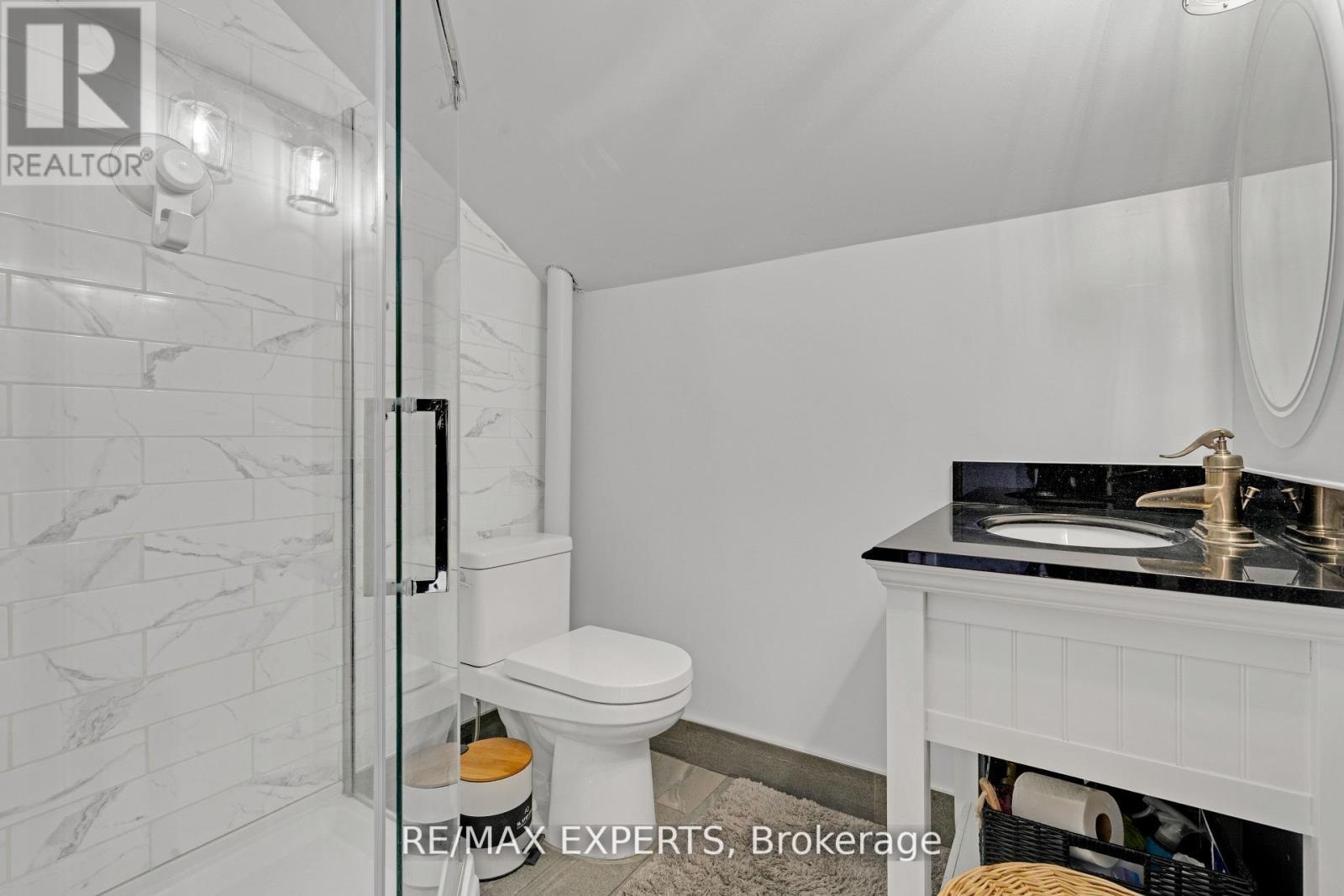 5780 17th Side Road, King, Ontario  L0G 1T0 - Photo 15 - N12575478