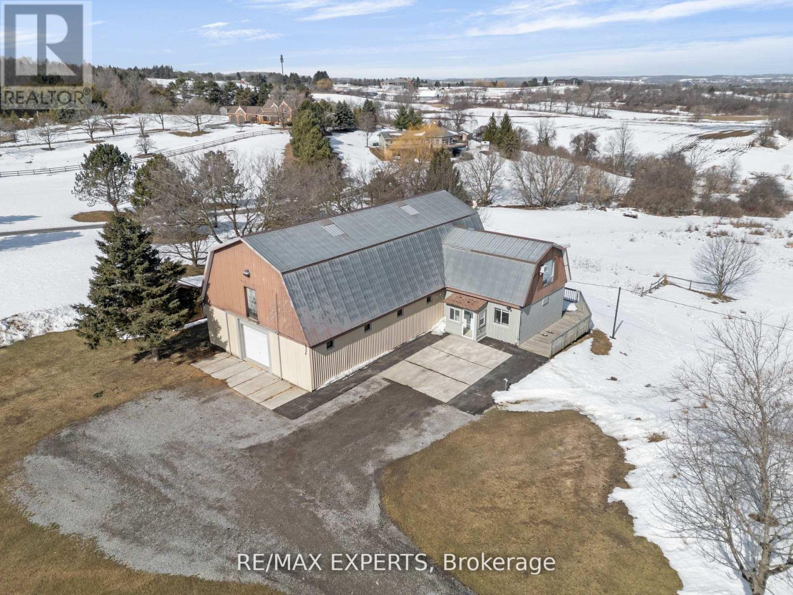 5780 17th Side Road, King, Ontario  L0G 1T0 - Photo 17 - N12575478