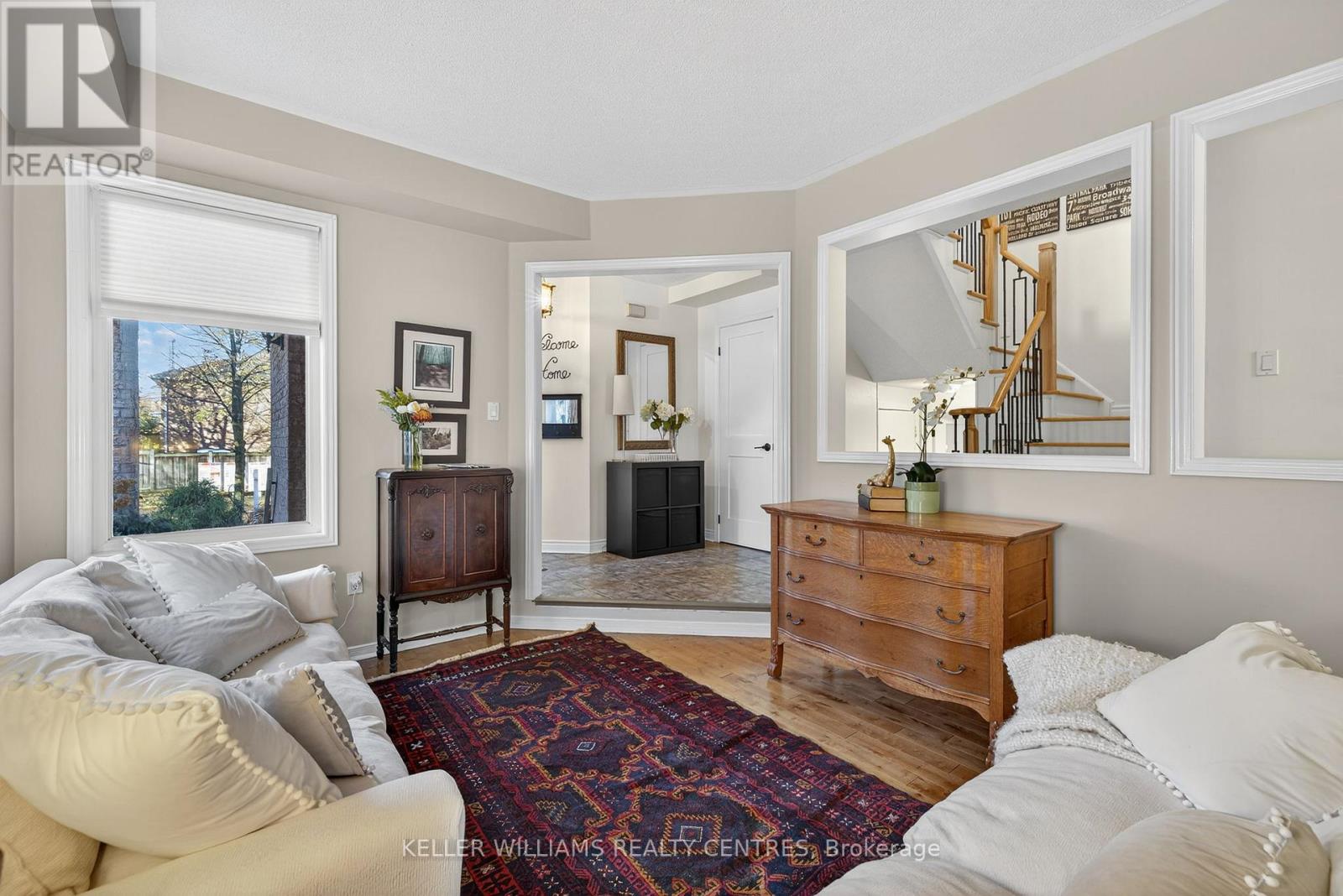 84 Loraview Lane, Aurora, Ontario  L4G 6N5 - Photo 9 - N12575494