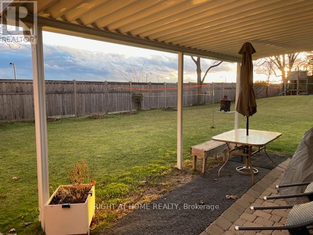 #b - 22 Grant Court, East Gwillimbury (Queensville), Ontario  L0G 1R0 - Photo 13 - N12575528