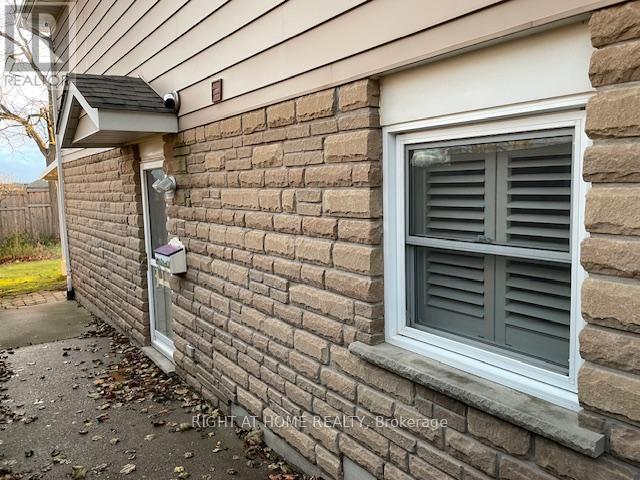 #b - 22 Grant Court, East Gwillimbury (Queensville), Ontario  L0G 1R0 - Photo 14 - N12575528