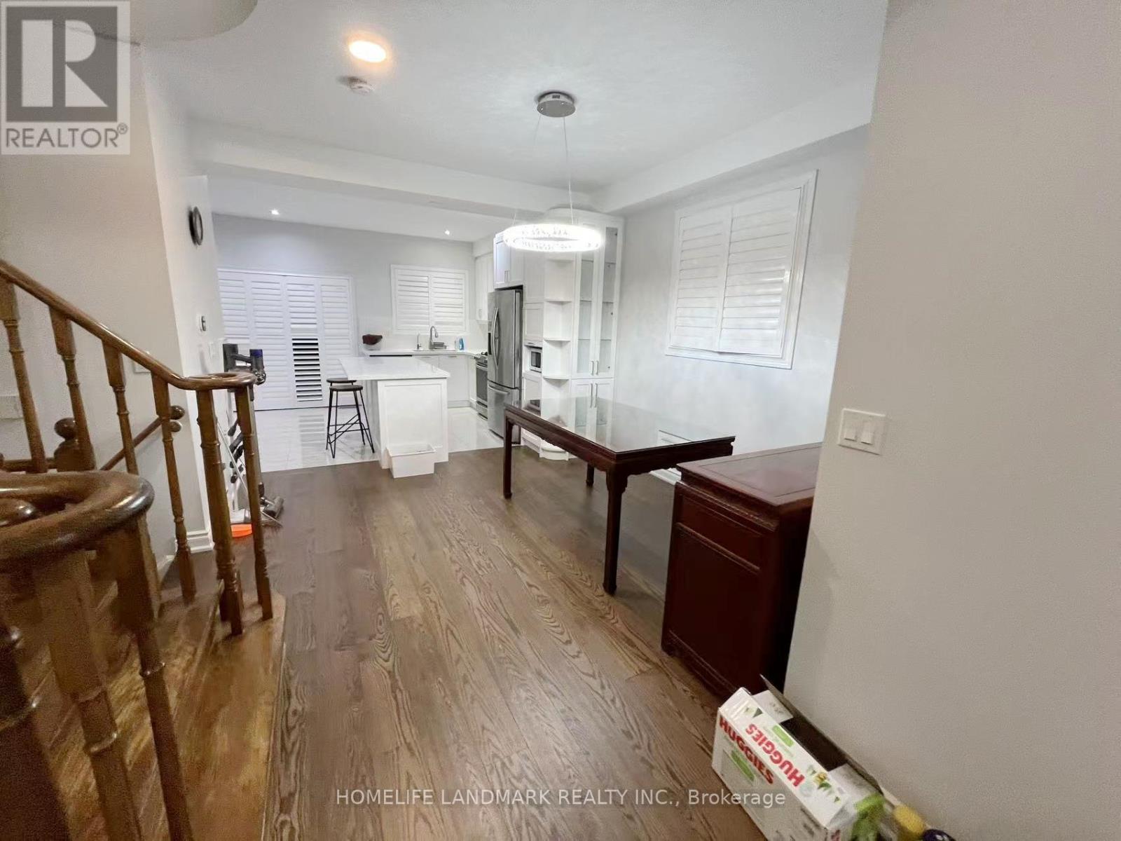 71 Ralph Chalmers Avenue, Markham, Ontario  L6E 2B9 - Photo 16 - N12575610