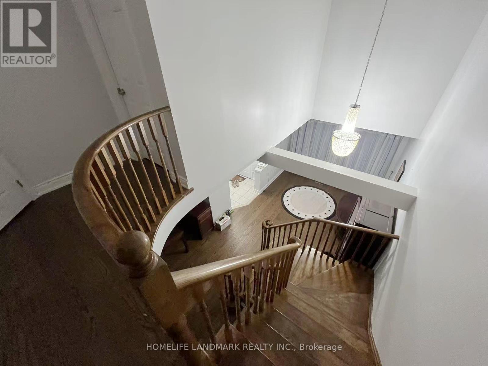 71 Ralph Chalmers Avenue, Markham, Ontario  L6E 2B9 - Photo 18 - N12575610