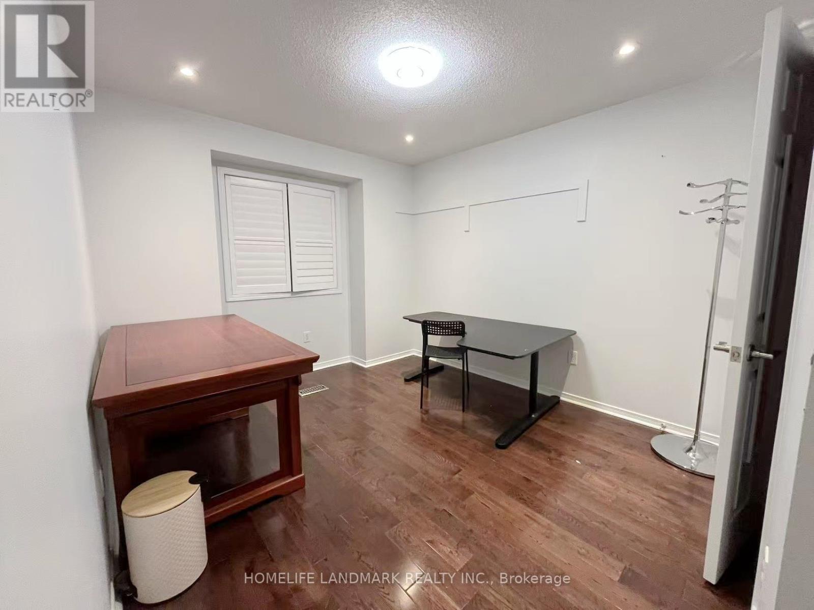 71 Ralph Chalmers Avenue, Markham, Ontario  L6E 2B9 - Photo 19 - N12575610