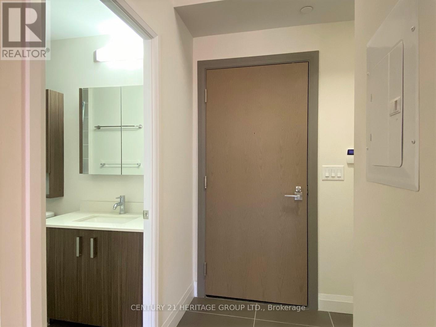 332 - 28 Uptown Drive, Markham, Ontario  L3R 5M8 - Photo 5 - N12575630