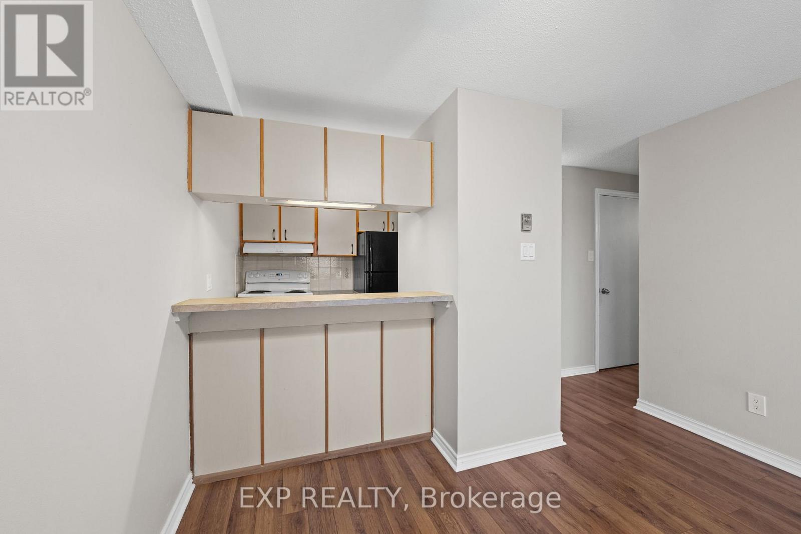 306 - 6376 Bilberry Drive, Ottawa, Ontario  K1C 4P6 - Photo 16 - X12470222