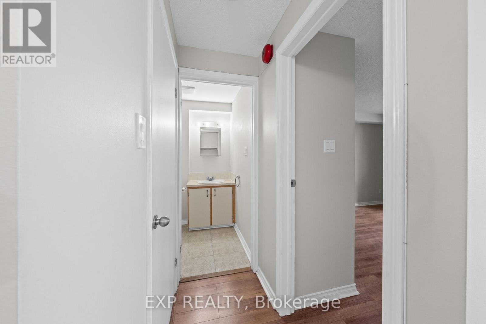 306 - 6376 Bilberry Drive, Ottawa, Ontario  K1C 4P6 - Photo 21 - X12470222