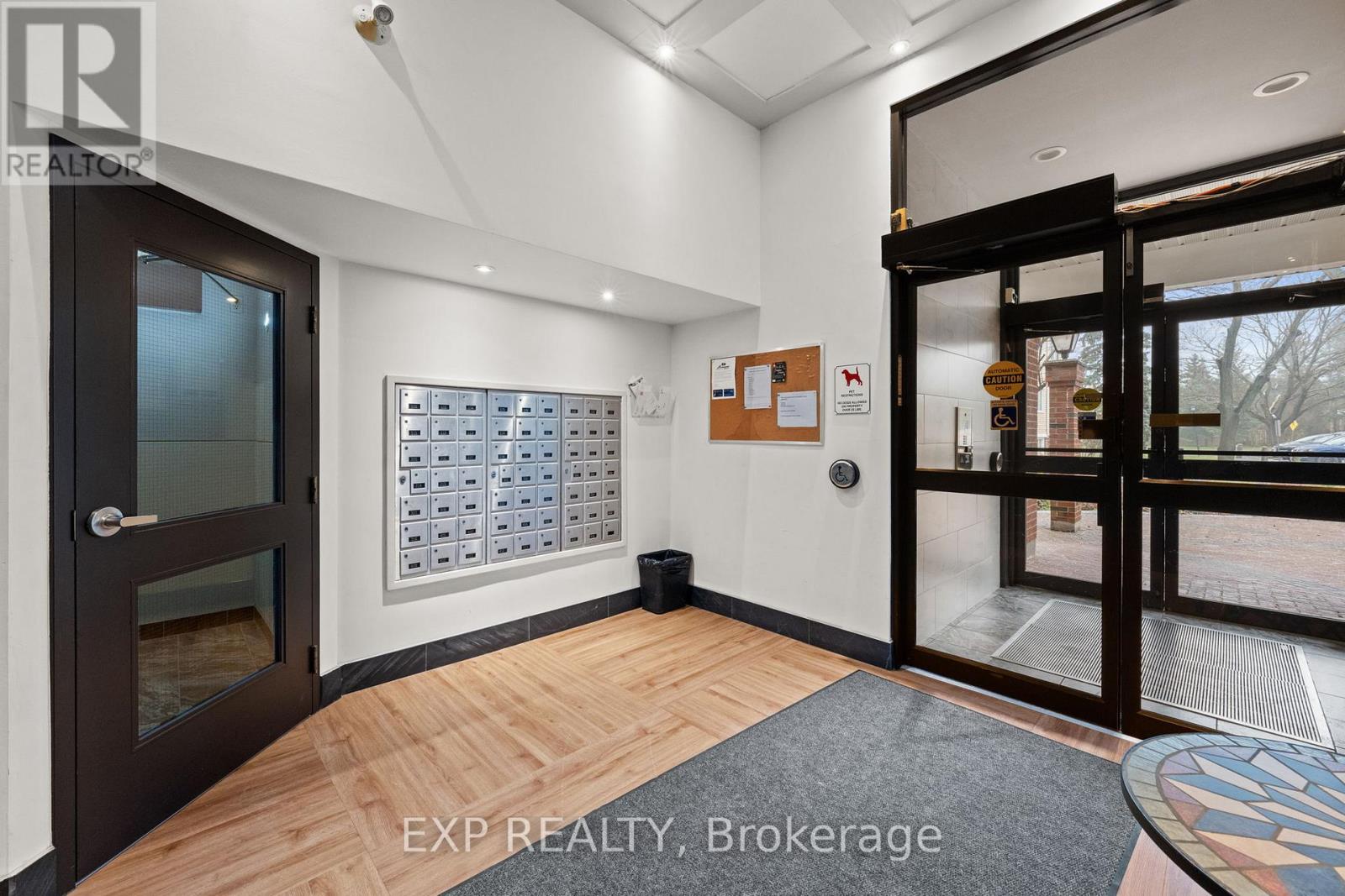 306 - 6376 Bilberry Drive, Ottawa, Ontario  K1C 4P6 - Photo 6 - X12470222