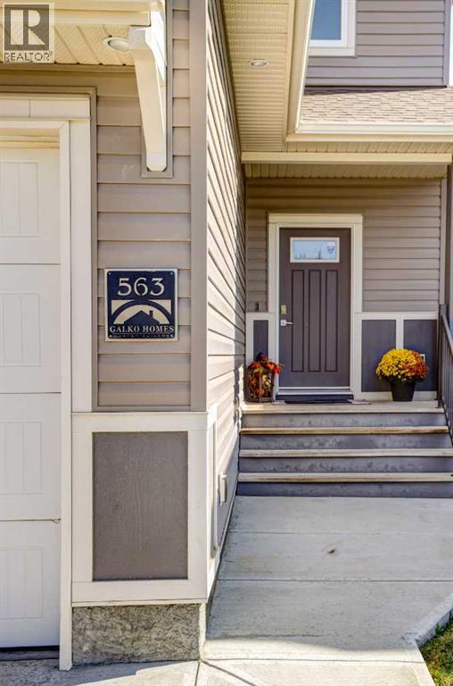563 Moonlight Lane  W, Lethbridge, Alberta  T1J 5M1 - Photo 4 - A2257264