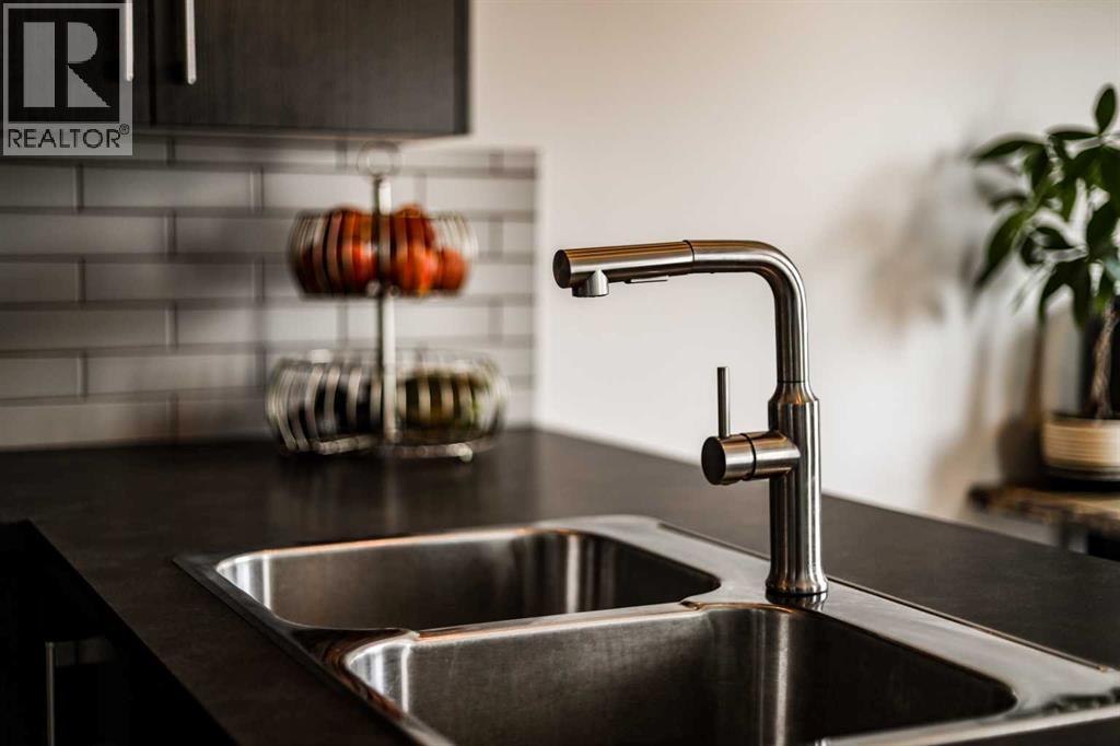 563 Moonlight Lane  W, Lethbridge, Alberta  T1J 5M1 - Photo 13 - A2257264