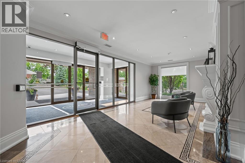 223 Erb Street W Unit# 704, Waterloo, Ontario  N2L 0B3 - Photo 2 - 40746634