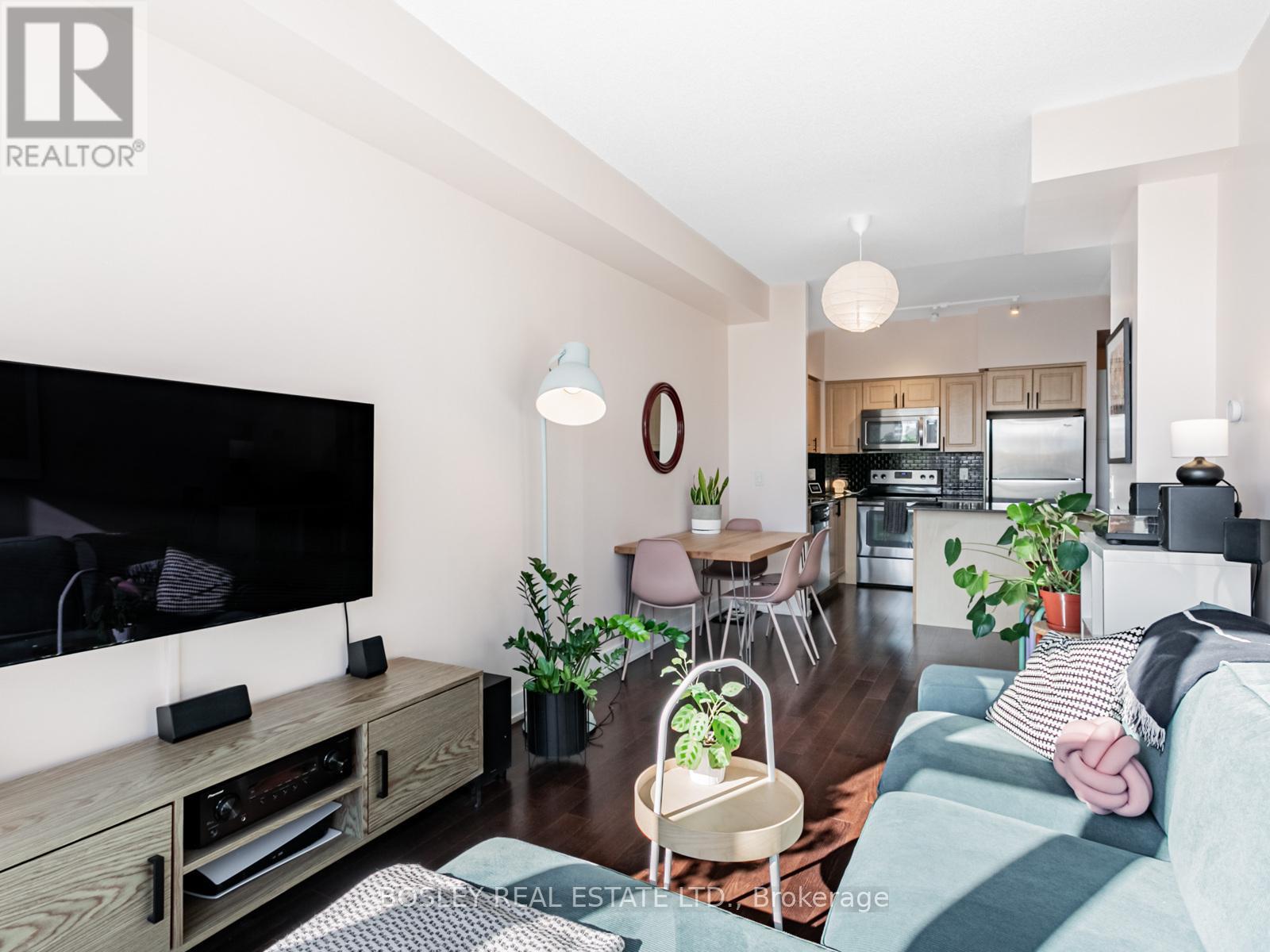 605 - 1638 Bloor Street W, Toronto, Ontario  M6P 0A6 - Photo 12 - W12575410