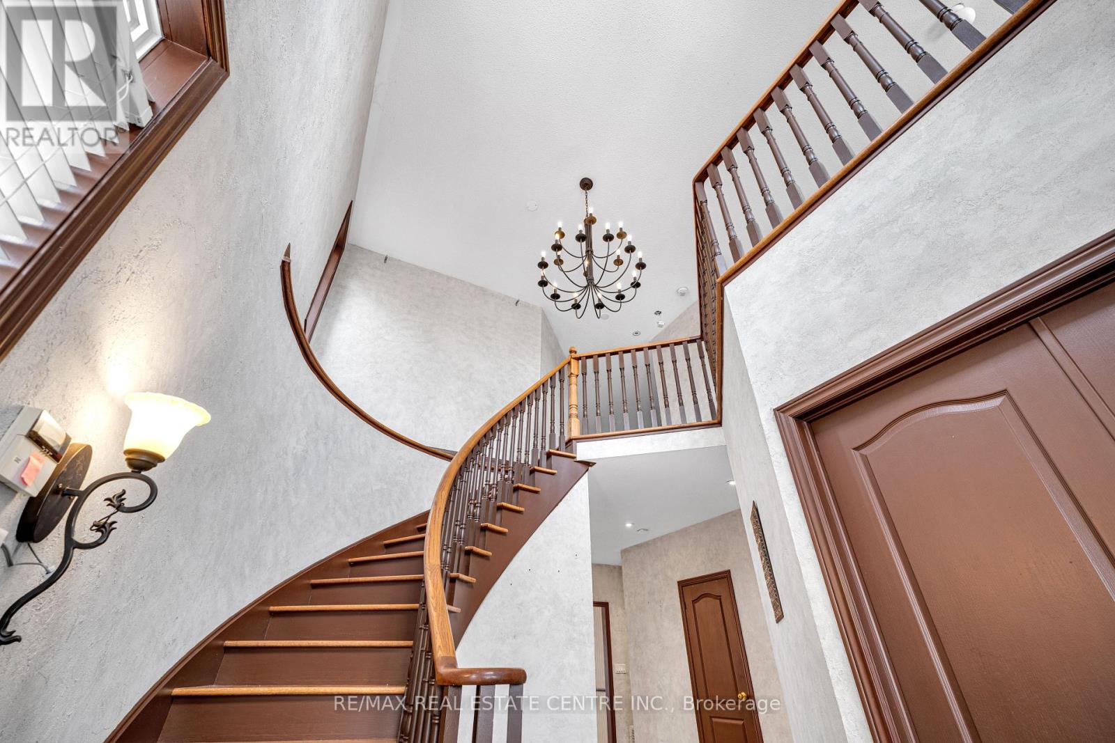 3120 Velmar Drive, Mississauga, Ontario  L5M 6V8 - Photo 17 - W12575422