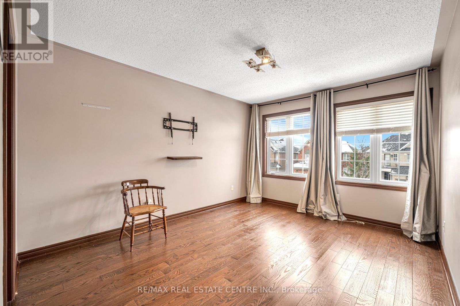 3120 Velmar Drive, Mississauga, Ontario  L5M 6V8 - Photo 22 - W12575422