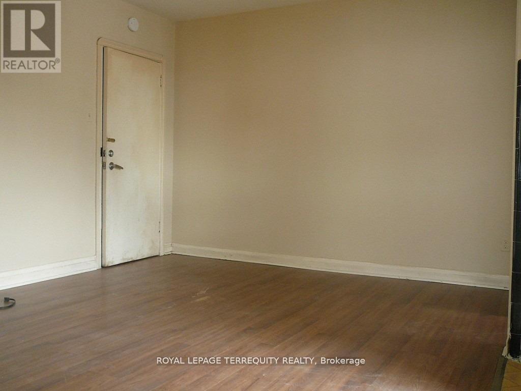 1 - 1268 The Queensway, Toronto, Ontario  M8Z 1S3 - Photo 8 - W12575458