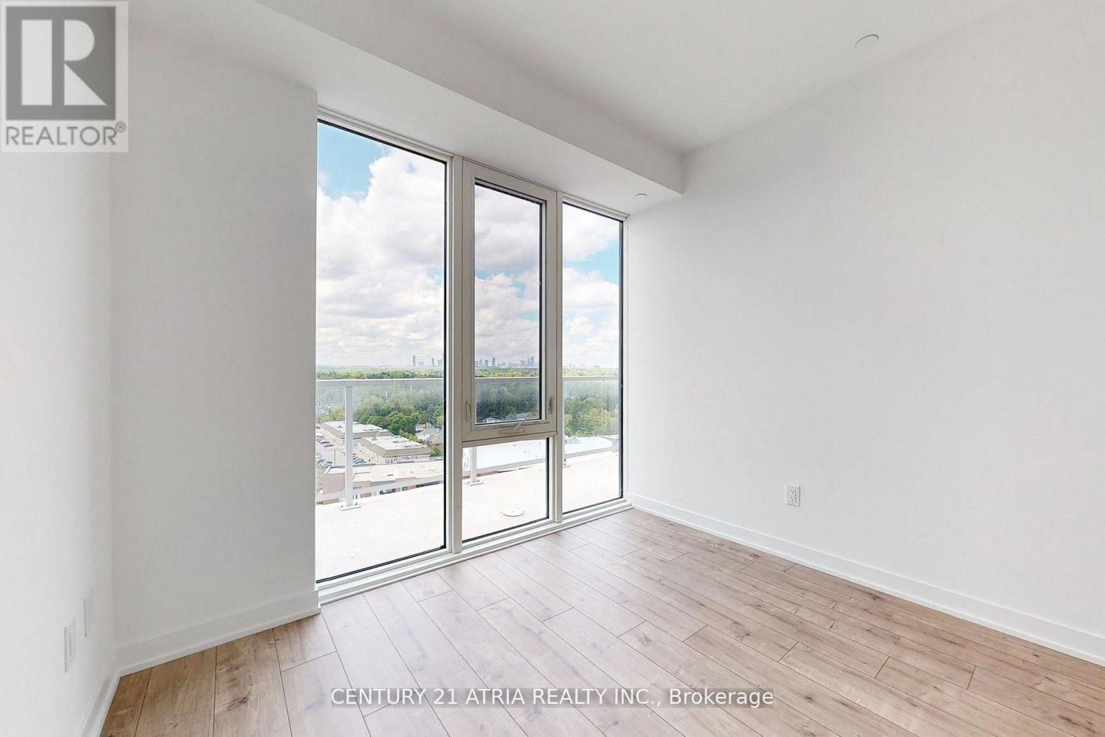 1410 - 220 Missinnihe Way, Mississauga, Ontario  L5H 0A9 - Photo 17 - W12575464