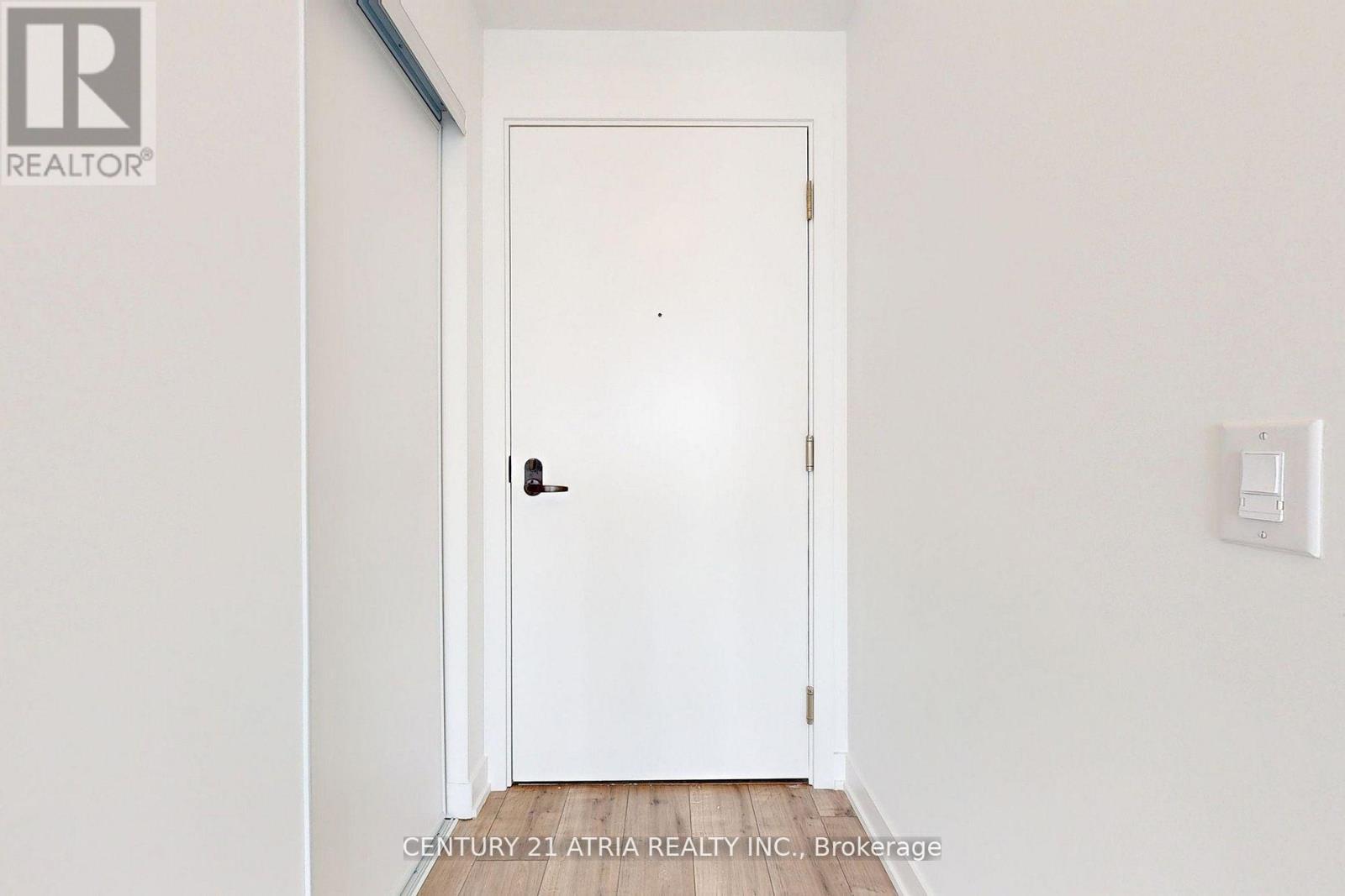 1410 - 220 Missinnihe Way, Mississauga, Ontario  L5H 0A9 - Photo 29 - W12575464