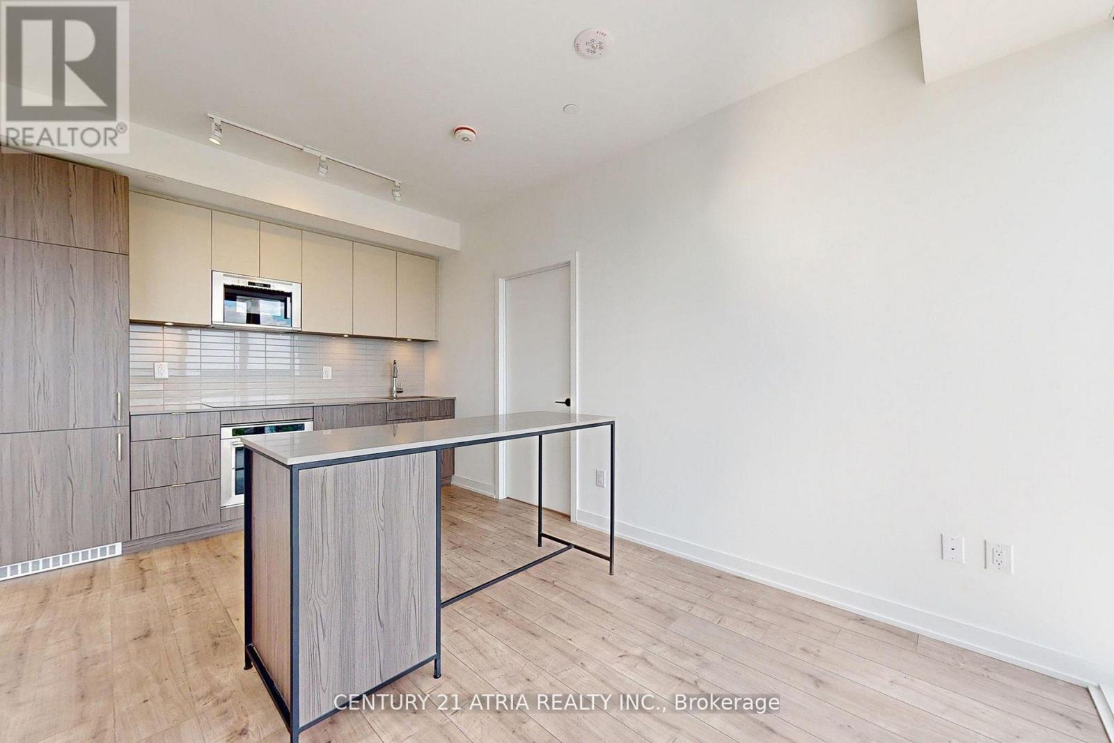 1410 - 220 Missinnihe Way, Mississauga, Ontario  L5H 0A9 - Photo 7 - W12575464