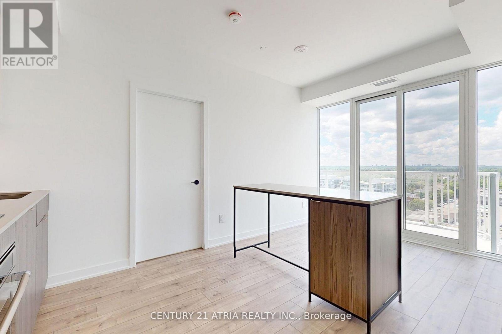 1410 - 220 Missinnihe Way, Mississauga, Ontario  L5H 0A9 - Photo 8 - W12575464