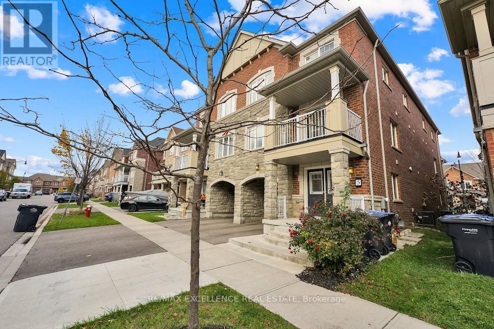 5 Francesco Street, Brampton, Ontario  L7A 4N7 - Photo 2 - W12575510