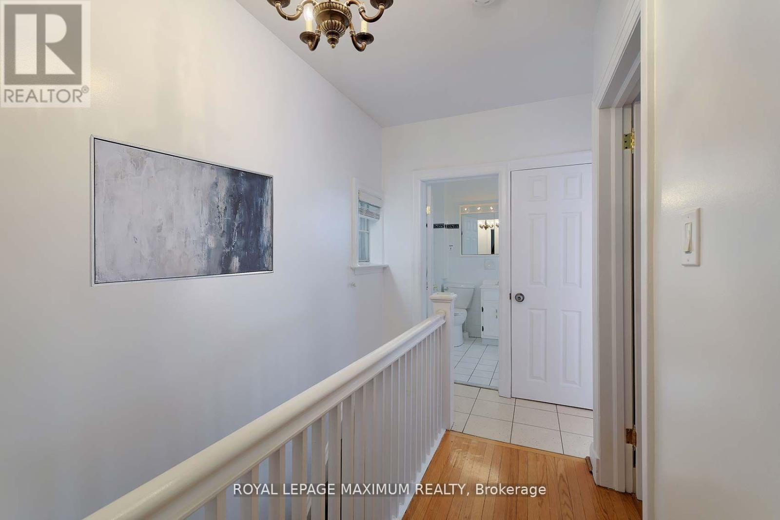 245 Belgravia Avenue, Toronto, Ontario  M6E 2M9 - Photo 20 - W12575590