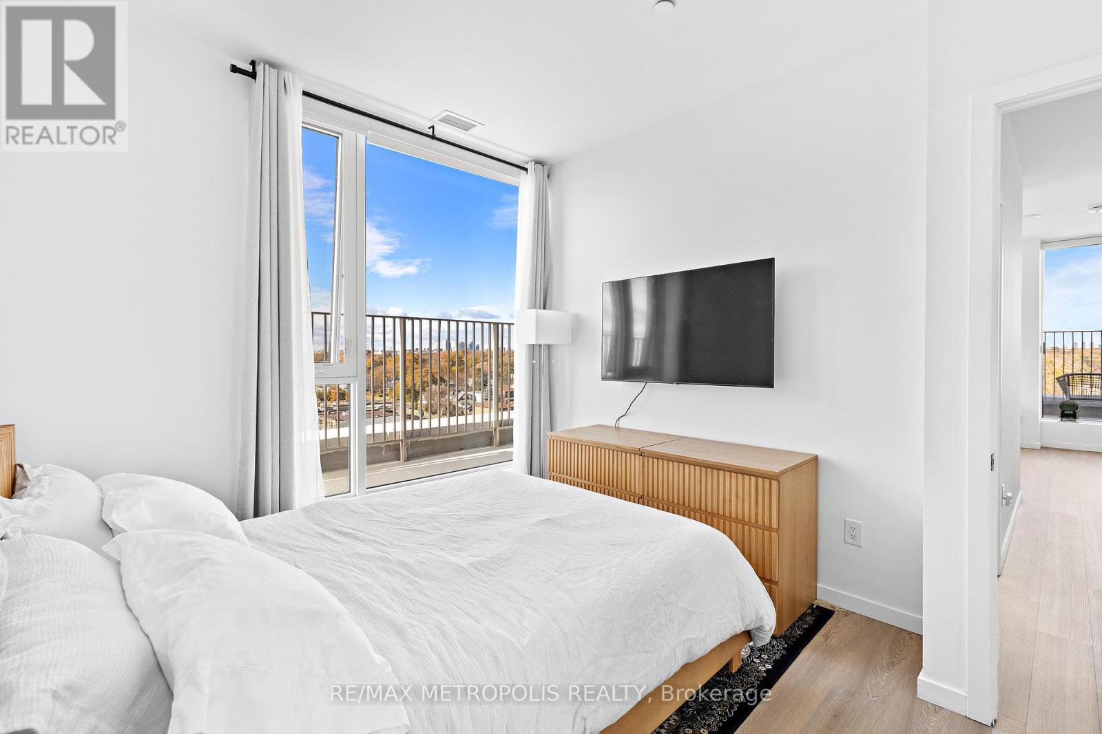 Ph10 - 689 The Queensway, Toronto, Ontario  M8Y 0C8 - Photo 23 - W12575616