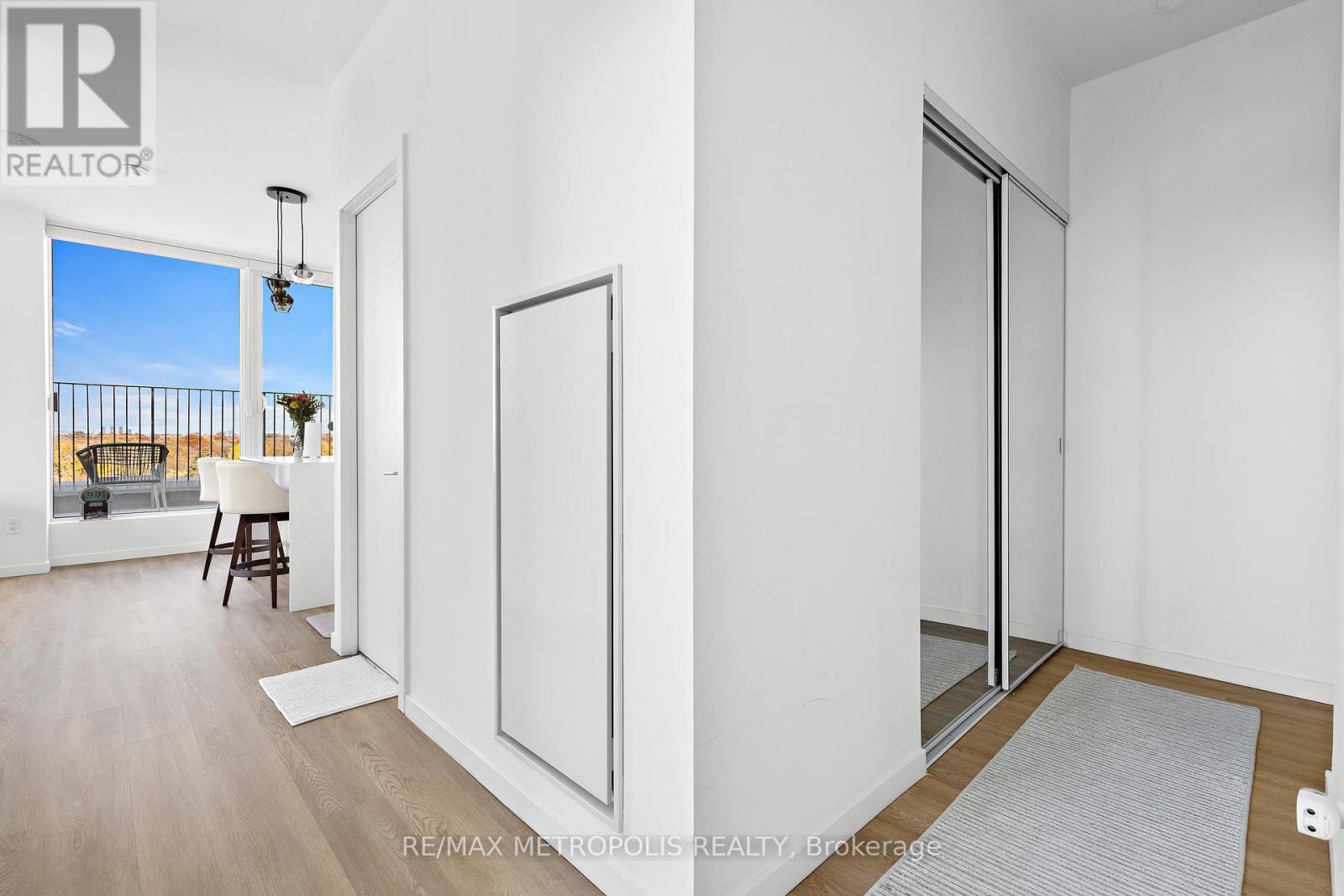 Ph10 - 689 The Queensway, Toronto, Ontario  M8Y 0C8 - Photo 28 - W12575616