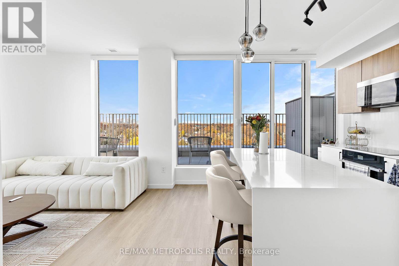 Ph10 - 689 The Queensway, Toronto, Ontario  M8Y 0C8 - Photo 8 - W12575616